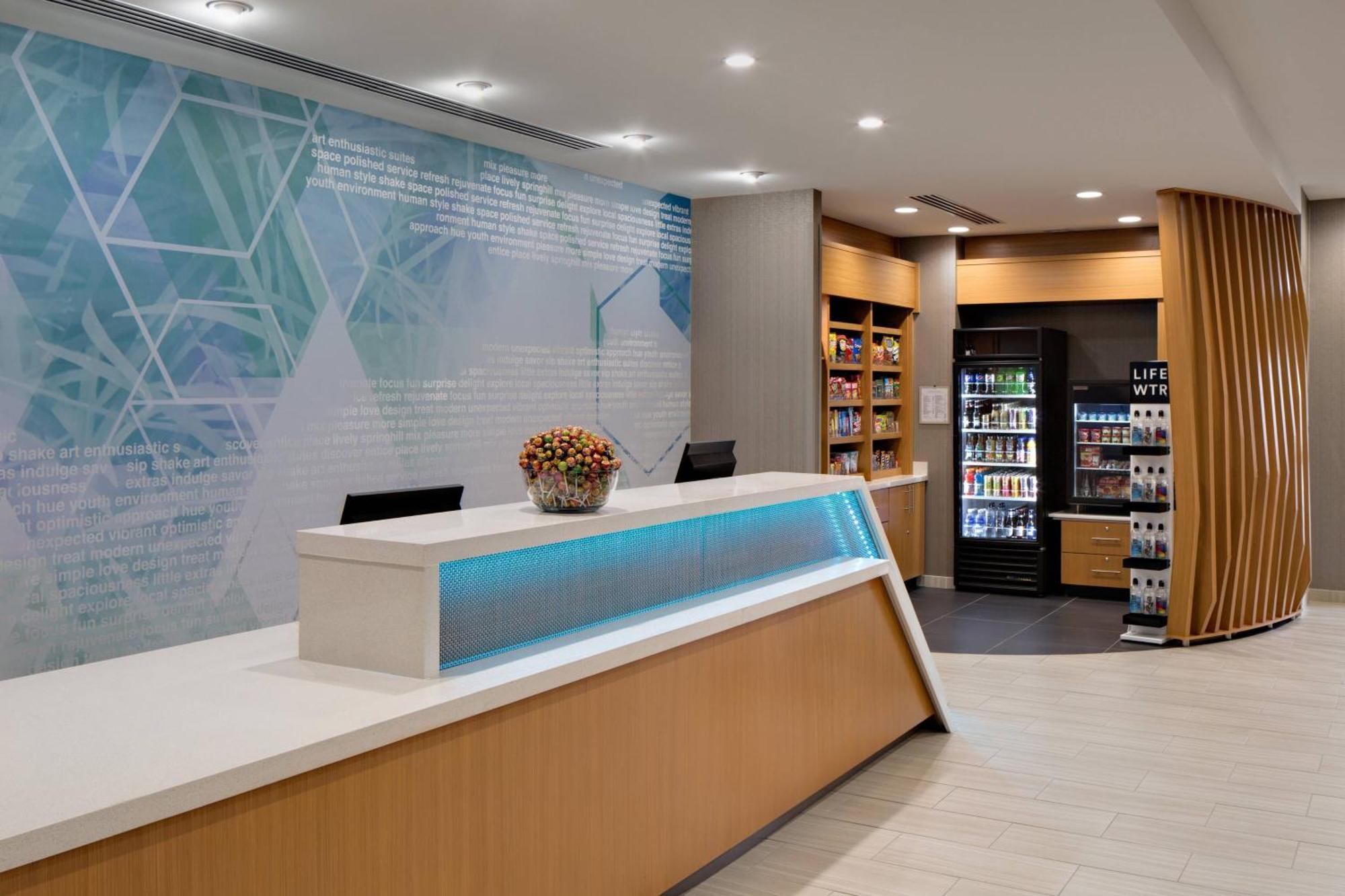 俄克拉荷马市中西部/德尔市春丘套房酒店 Del City 外观 照片